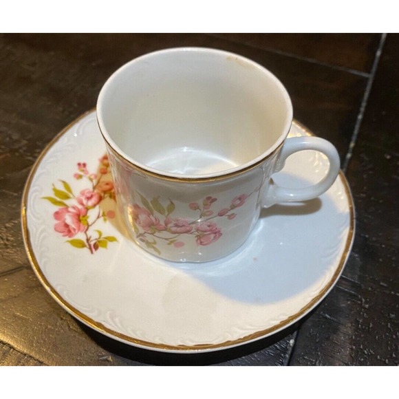 Vintage Porcelain Gold Rimmed Demitasse Tea Cup and Saucer/ARPO Made in Romania - Picture 6 of 6